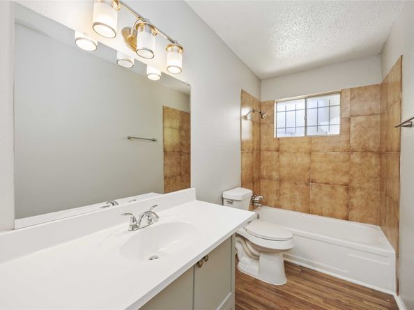 11750 Murr Way, Houston TX 77048