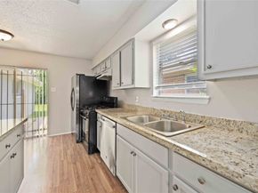 11750 Murr Way, Houston TX 77048