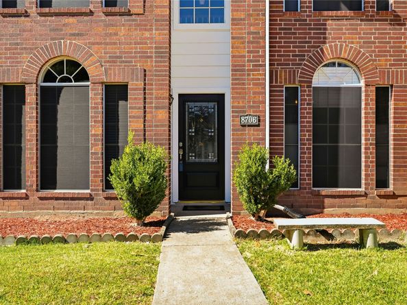 8706 Lone Maple Drive, Houston TX 77083