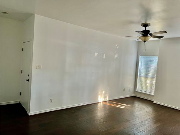 10047 Westpark Drive 9, Houston TX 77042