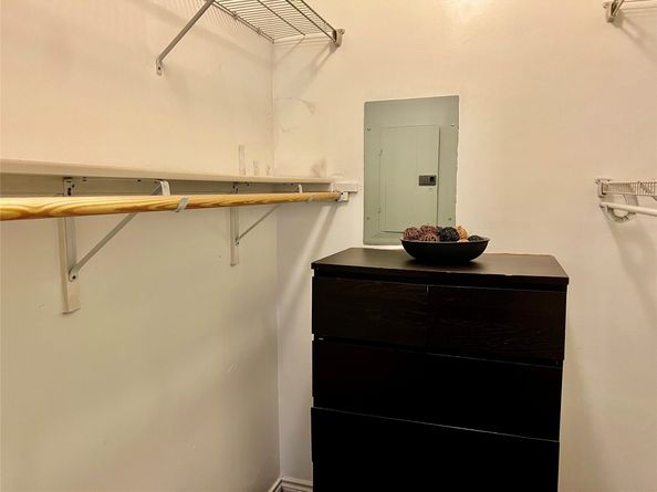 10047 Westpark Drive 9, Houston TX 77042