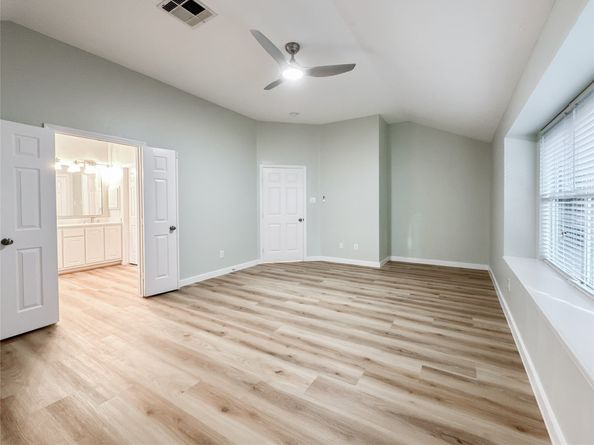 27 Auburn Path Drive, The Woodlands TX 77382