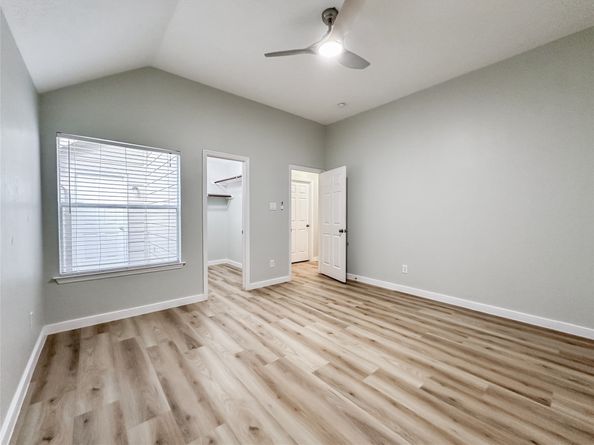 27 Auburn Path Drive, The Woodlands TX 77382