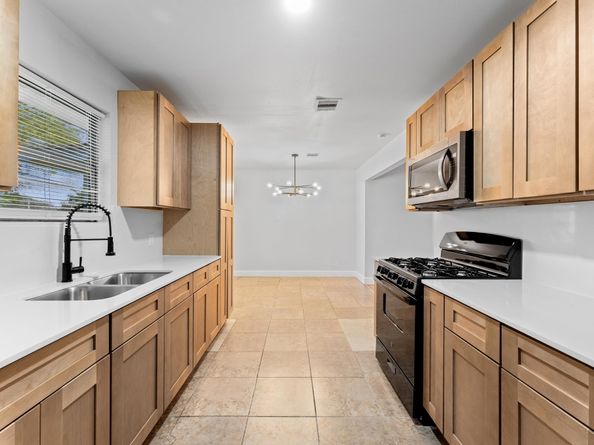 8427 Guinevere Street, Houston TX 77029