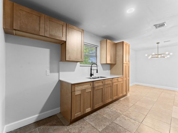 8427 Guinevere Street, Houston TX 77029