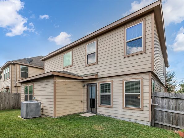 12626 Mint Field, Houston TX 77066