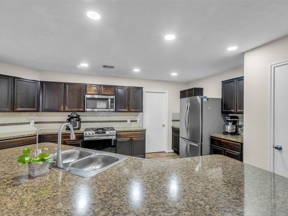 12626 Mint Field, Houston TX 77066