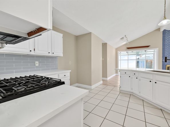 2238 Sentinal Oaks Street, Sugar Land TX 77478