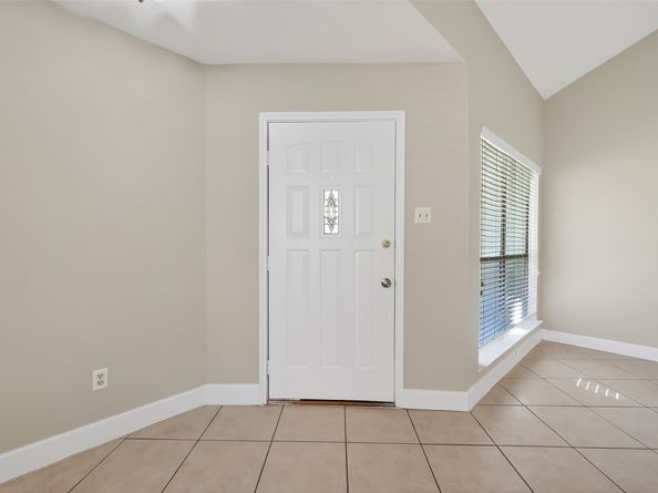 2238 Sentinal Oaks Street, Sugar Land TX 77478