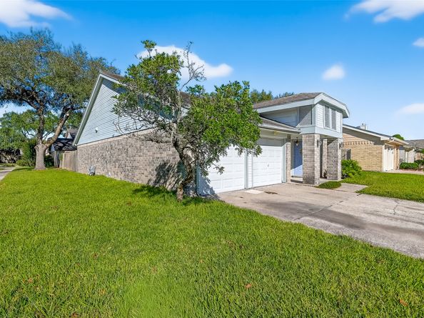 2238 Sentinal Oaks Street, Sugar Land TX 77478