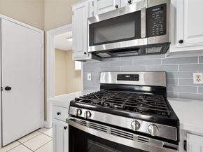 2238 Sentinal Oaks Street, Sugar Land TX 77478