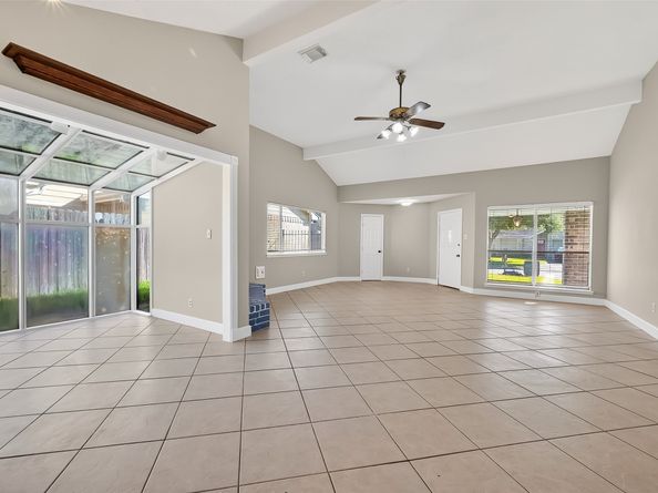 2238 Sentinal Oaks Street, Sugar Land TX 77478