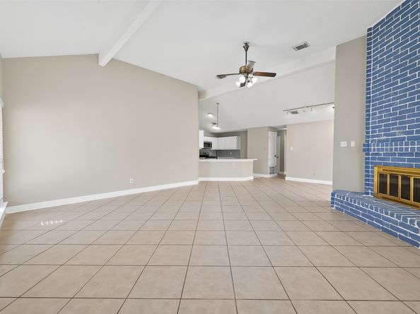 2238 Sentinal Oaks Street, Sugar Land TX 77478