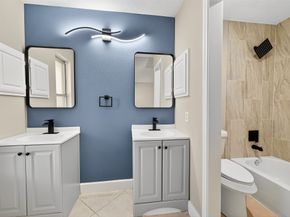 2238 Sentinal Oaks Street, Sugar Land TX 77478