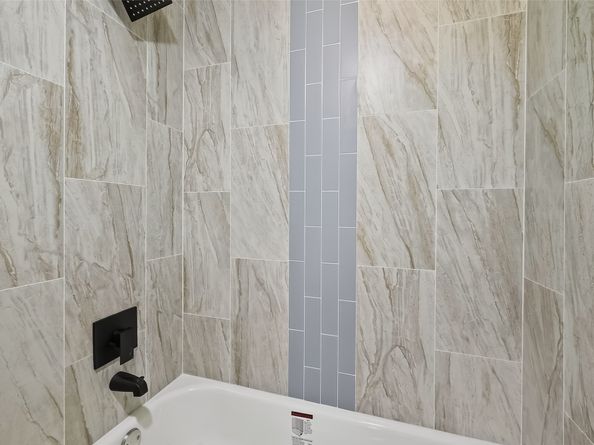 2238 Sentinal Oaks Street, Sugar Land TX 77478