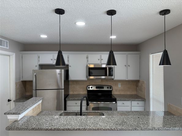 781 Country Place Drive 2052, Houston TX 77079