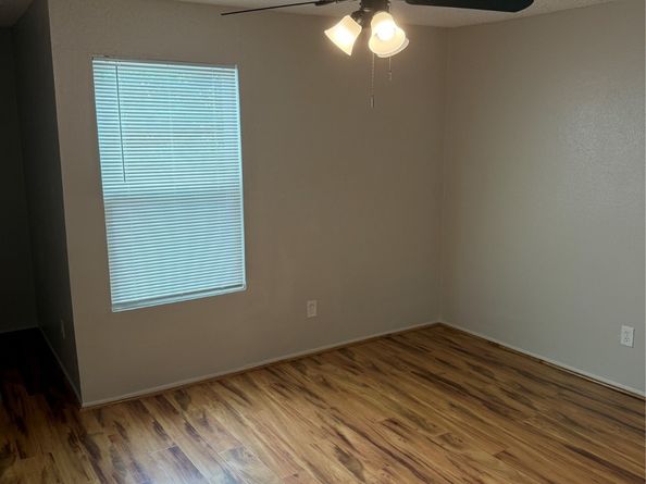 781 Country Place Drive 2052, Houston TX 77079