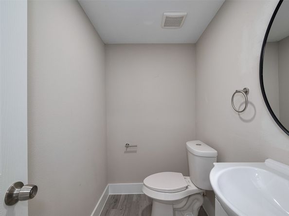 1985 Sherwood Forest Street, Houston TX 77043