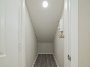 1985 Sherwood Forest Street, Houston TX 77043