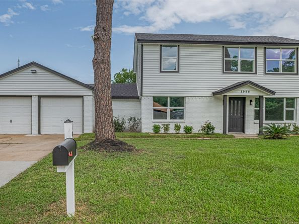 1985 Sherwood Forest Street, Houston TX 77043