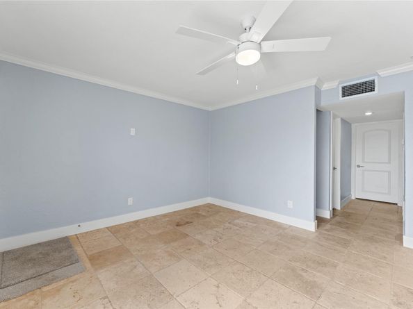 8118 Albacore Drive 7, Houston TX 77074