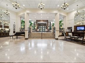 3525 Sage Road 1713, Houston TX 77056