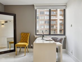 3525 Sage Road 1713, Houston TX 77056