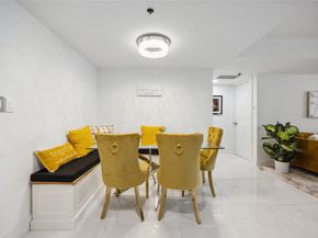 3525 Sage Road 1713, Houston TX 77056