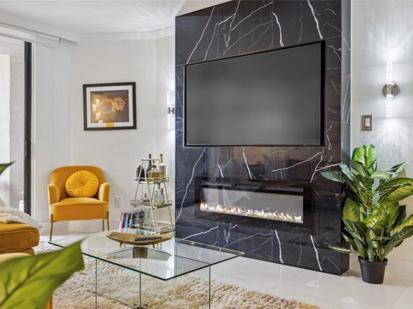 3525 Sage Road 1713, Houston TX 77056