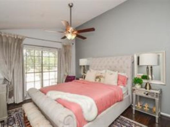 2211 S Kirkwood Road 1, Houston TX 77077