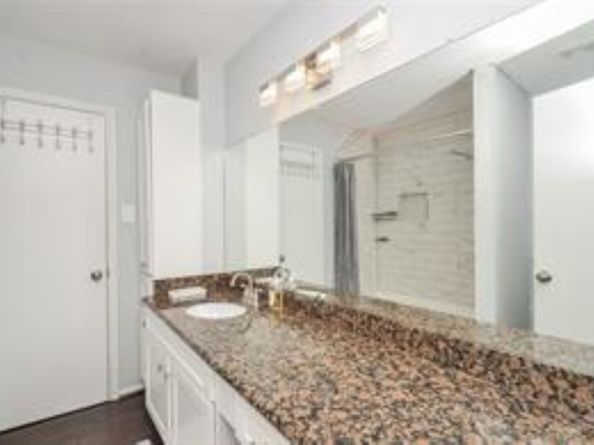 2211 S Kirkwood Road 1, Houston TX 77077