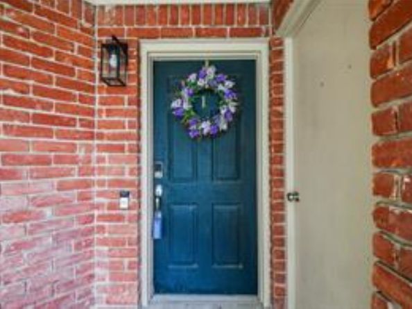 2211 S Kirkwood Road 1, Houston TX 77077