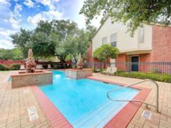 2211 S Kirkwood Road 1, Houston TX 77077