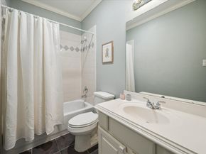 1315 Shady Villa Pine, Houston TX 77055