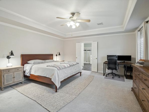 1315 Shady Villa Pine, Houston TX 77055