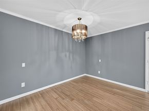 7555 Katy Freeway 127, Houston TX 77024