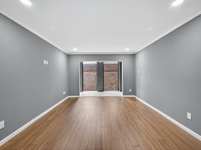 7555 Katy Freeway 127, Houston TX 77024