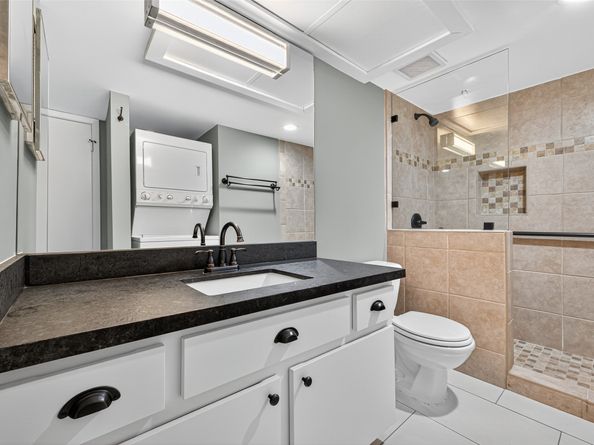 7555 Katy Freeway 127, Houston TX 77024