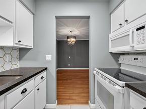 7555 Katy Freeway 127, Houston TX 77024