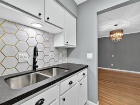 7555 Katy Freeway 127, Houston TX 77024