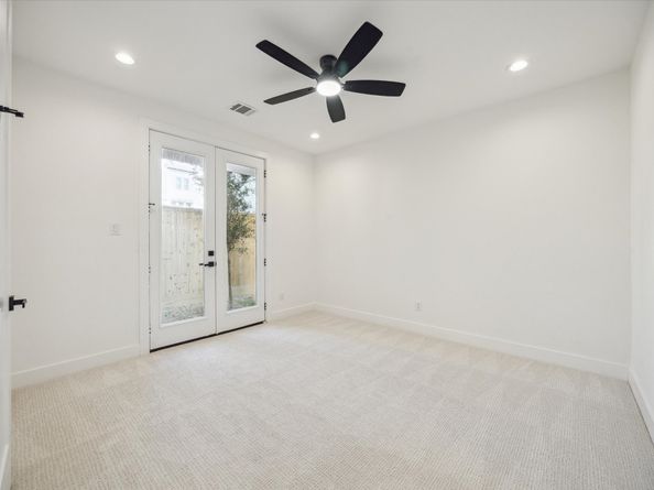 3409 Hutchins Street, Houston TX 77004