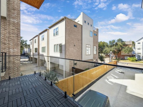 3409 Hutchins Street, Houston TX 77004