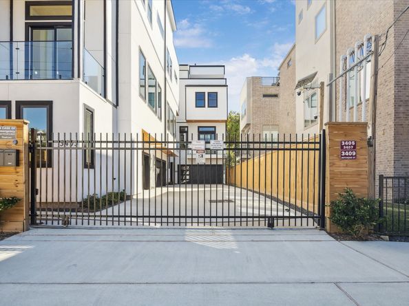 3409 Hutchins Street, Houston TX 77004