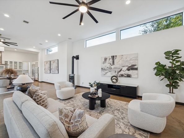 118 Tuam Street, Houston TX 77006