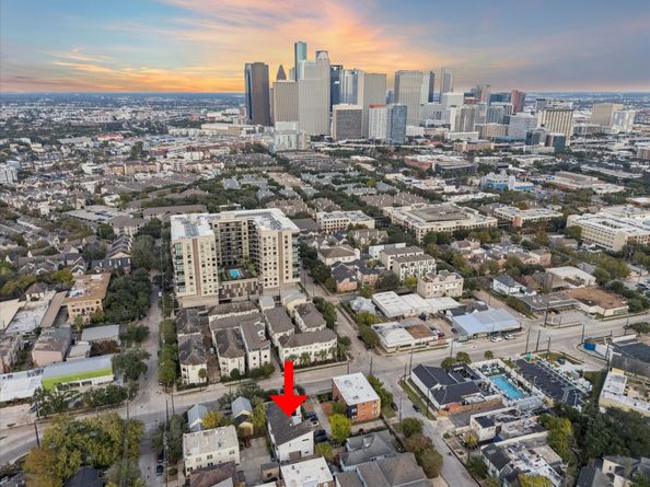 118 Tuam Street, Houston TX 77006