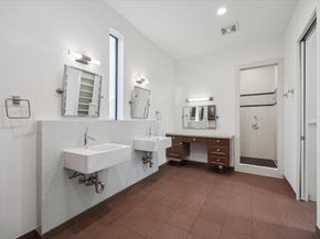 118 Tuam Street, Houston TX 77006