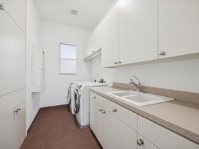 118 Tuam Street, Houston TX 77006