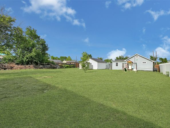 6825 Appleton Street, Houston TX 77022