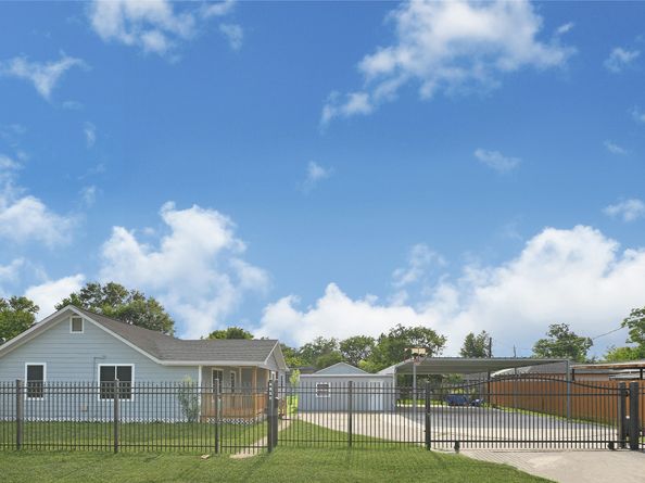 6825 Appleton Street, Houston TX 77022