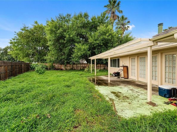 13418 Cricket Wood Circle, Houston TX 77082